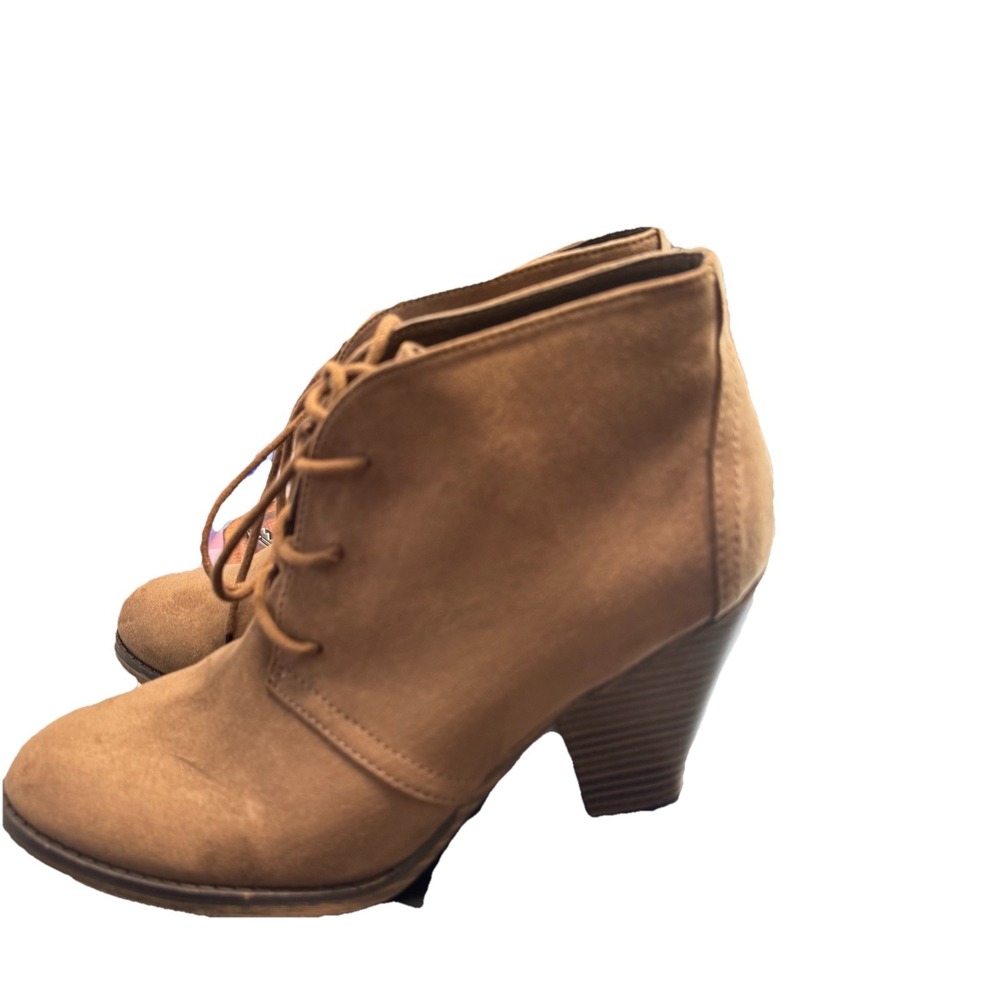 MIA Boots Womens 8.5 M Ankle Booties Light BrownSuede Lace Up Heeled‎ Casual